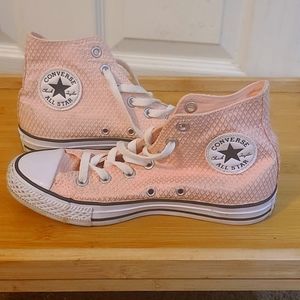 Pink Chuck Taylor Coverse Size 7